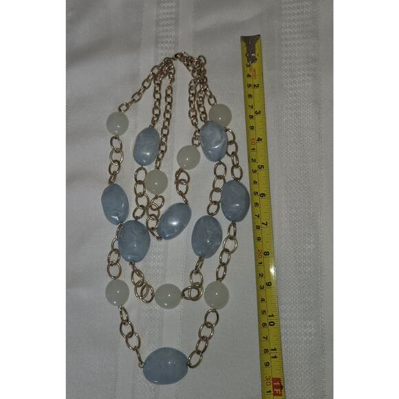 3 Strand Pale Blue Frosted Stone Necklace Chunky Statement Tiered White Stones - Picture 3 of 8